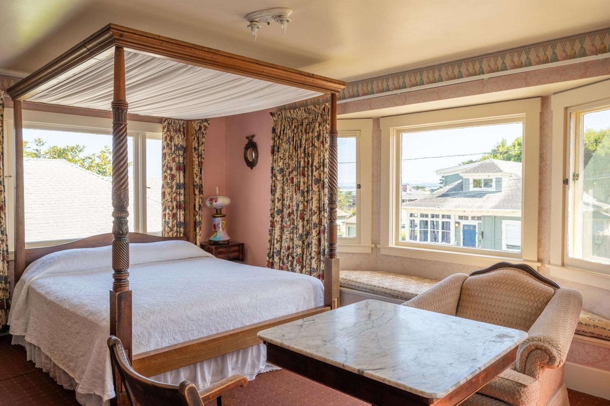 Martine Inn Pacific Grove Bagian luar foto