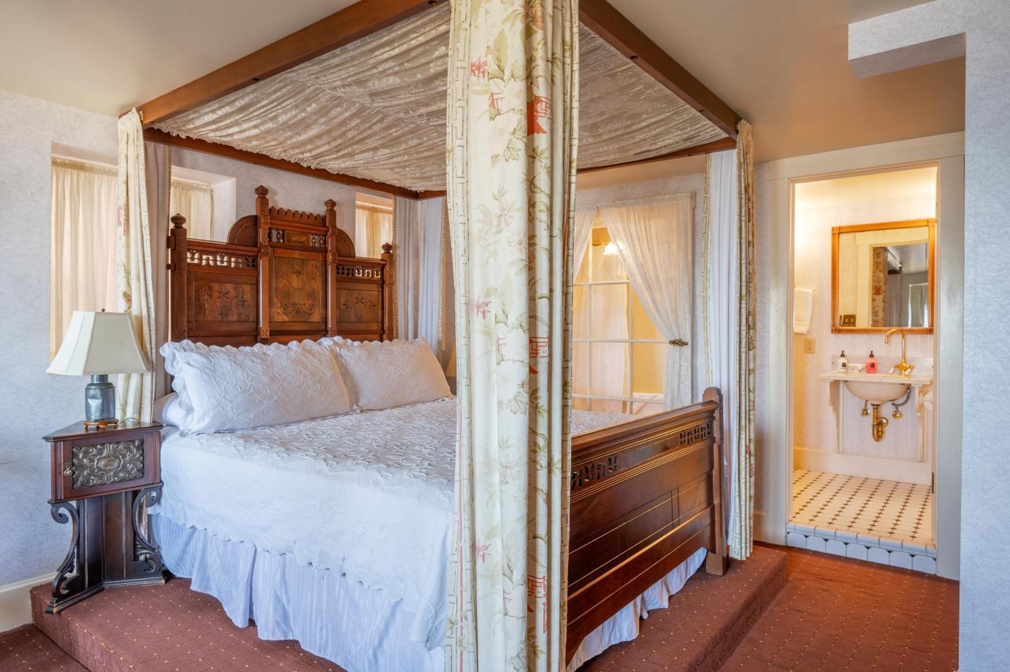 Martine Inn Pacific Grove Bagian luar foto